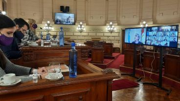 El comunicado busca "resguardar la representación constitucional del Senado".