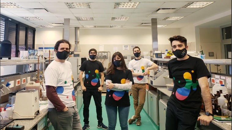 El equipo de Michroma, startup santafesina que desarrolla una solución natural y sustentable en colorantes