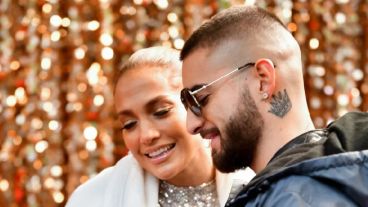 Maluma y Jennifer Lopez serán pareja en la pantalla grande y también en el streaming.
