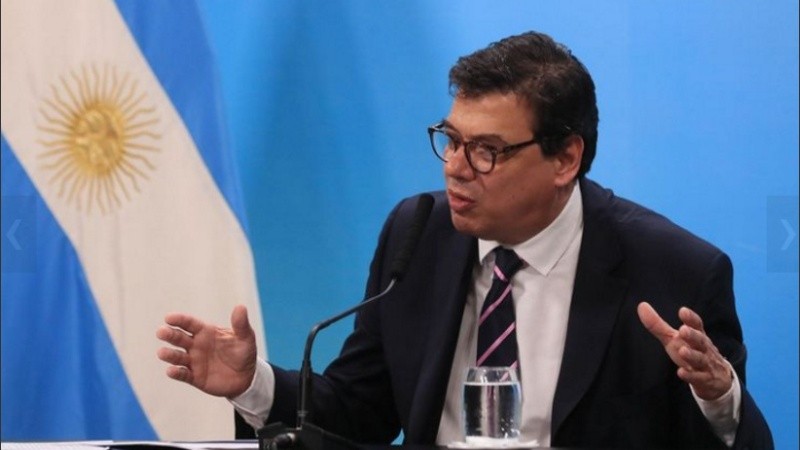 El ministro Moroni desligó la situación del país a la salida de multinacionales.