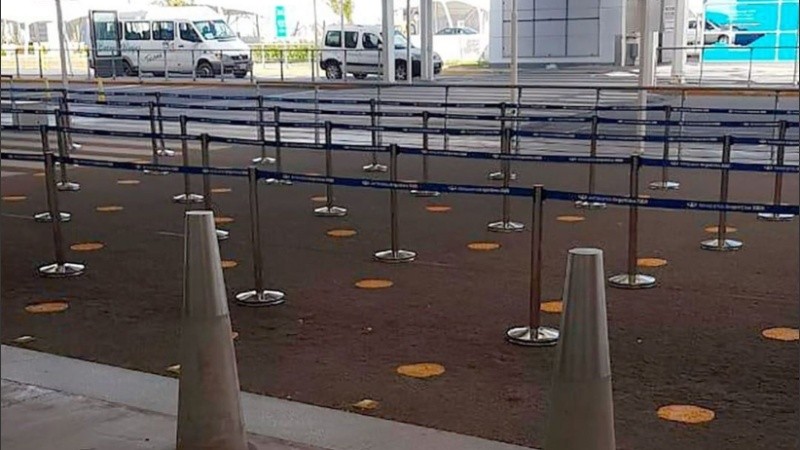 Ezeiza es el único aeropuerto abierto para vuelos internacionales.