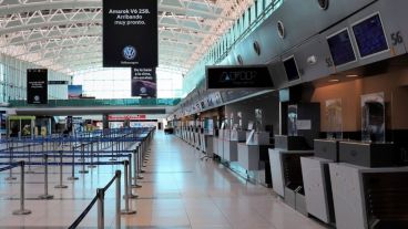 Por ahora, Ezeiza casi vacía.