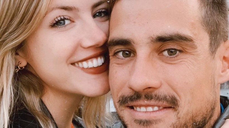 El tenista la esperó con un regalo en su cama matrimonial.