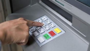 Los cajeros automáticos están "sobrestockeados" de efectivo, afirmó el Banco Central.