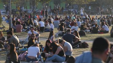 Fernández instó a la población a cuidarse más durante todo el día.