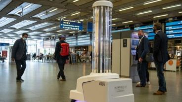 Los robots ayudaría al desinfectante químico.