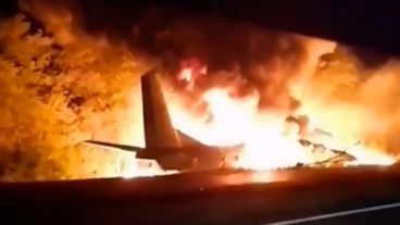 Más de 20 personas murieron tras el accidente aéreo.
