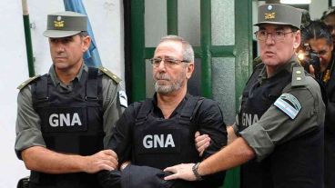 El ex funcionario seguirá preso.