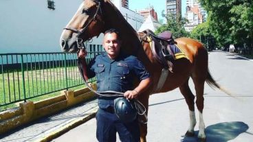 Juan Pablo Roldán, el policía asesinado en Palermo, pertenecía a la Policía Montada de la PFF
