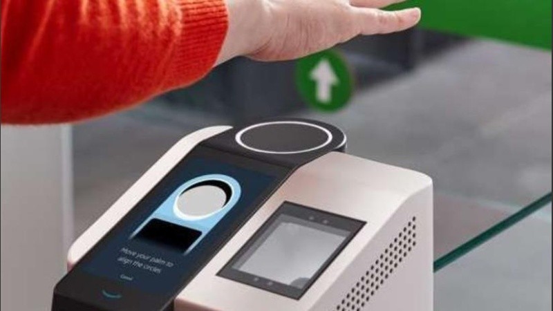Amazon One se encuentra disponible desde este mismo martes en dos tiendas Amazon Go en Seattle.