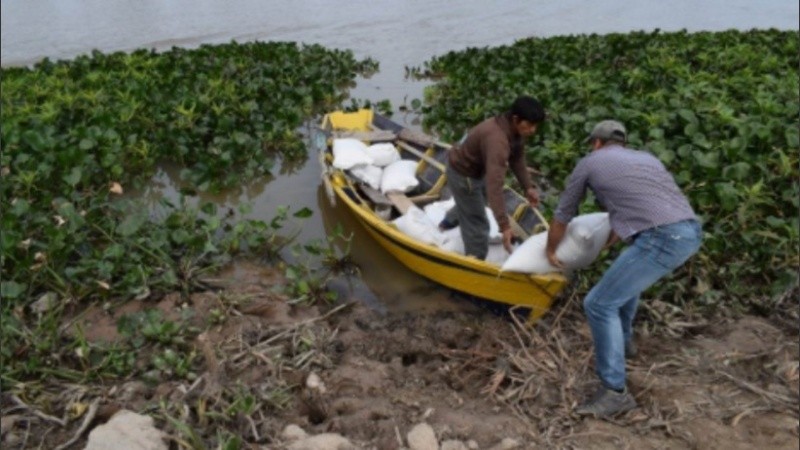 Las donaciones fueron recibidas en el Puerto de Barranqueras, en la administración a cargo de la empresa exportadora. 