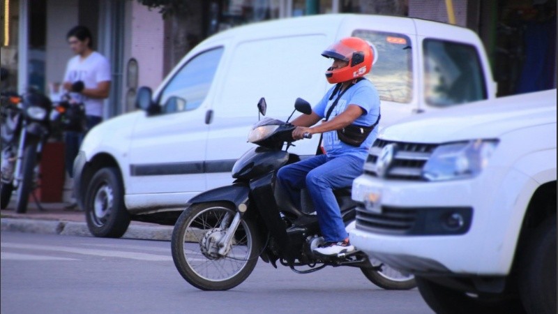 La moto es el medio elegido para trabajar durante la pandemia.