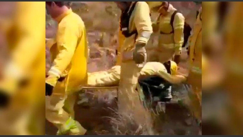 Eugenia Ferrero tiene 21 años, y ejerce esta profesión desde 2017, primero como aspirante mayor y después como bombera voluntaria.