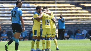 El delantero de 19 años se afianza en el equipo titular del Canalla.