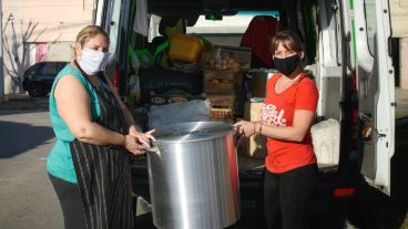 La red entrega 38 mil raciones semanales de comida en 76 comedores.