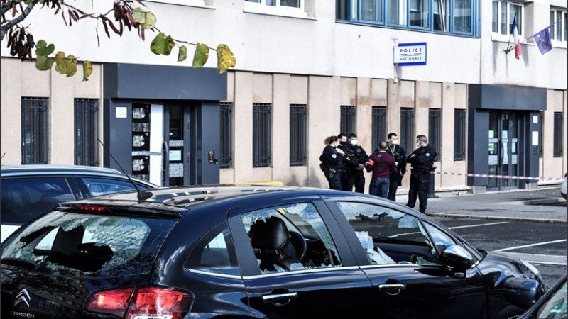 La comisaría de Valle del Marne ya había sido atacada el último abril.