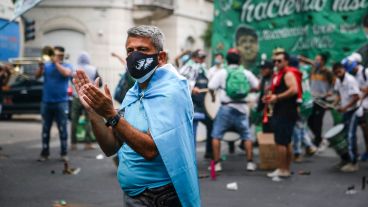 Postales de la caravana peronista este sábado 17 de octubre por las calles de Rosario.