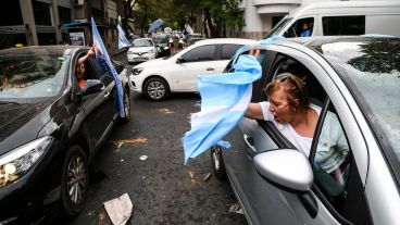 Postales de la caravana peronista este sábado 17 de octubre por las calles de Rosario.