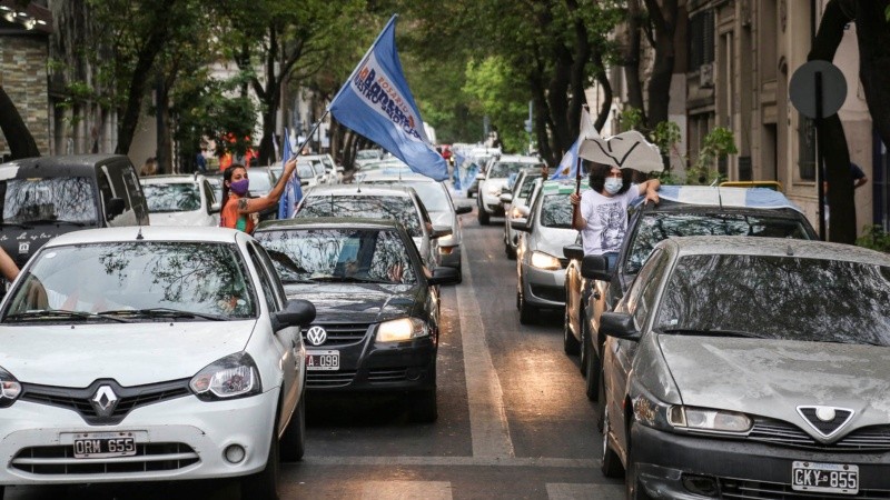 La marcha peronista por el centro de Rosario.