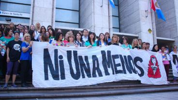 Mujeres en Tribunales para decirle basta a la violencia de género. (Rosario3.com)