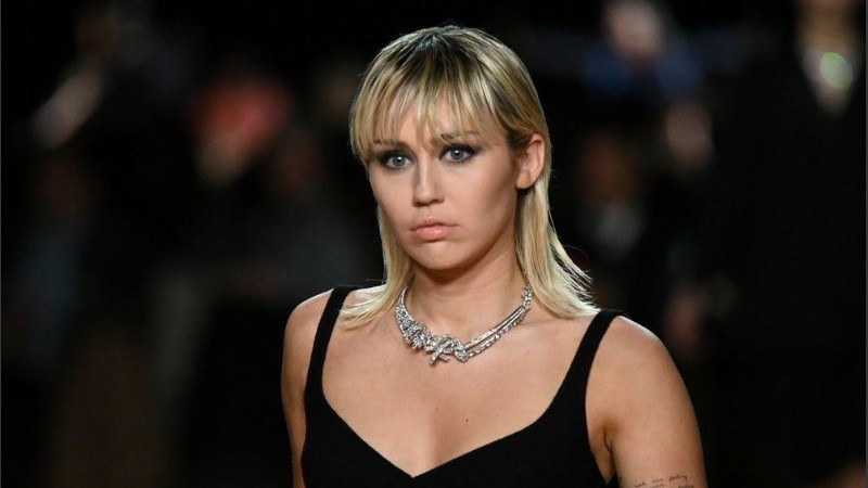 Miley se disculpó pero China todavía sigue prohibiéndole la entrada al país