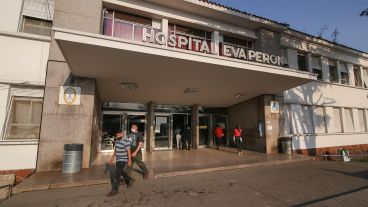 El joven entró al hospital por sus propios medios.