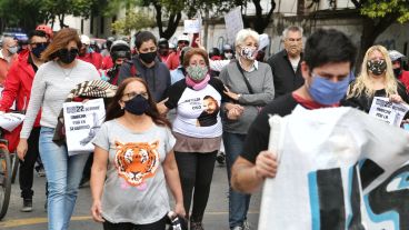 La marcha fue para pedir justicia por el Oso y seguridad.