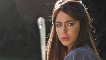 La cantante contó en su cuenta de Instagram con lágrimas en sus ojos que el 29 de octubre estrena "Un Beso en Madrid" .