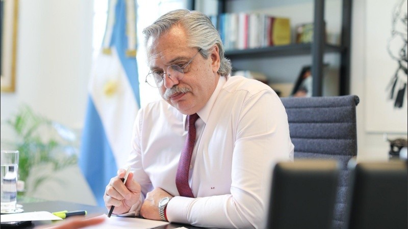 Fernández sentó postura sobre dos hechos polémicos que tuvieron lugar ayer. 