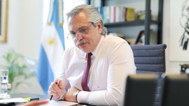 Alberto Fernández: "Por favor, sigamos cuidándonos".