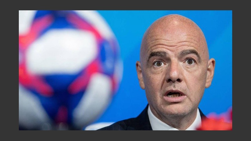 El presidente de la FIFA deberá aislarse como mínimo por 10 días