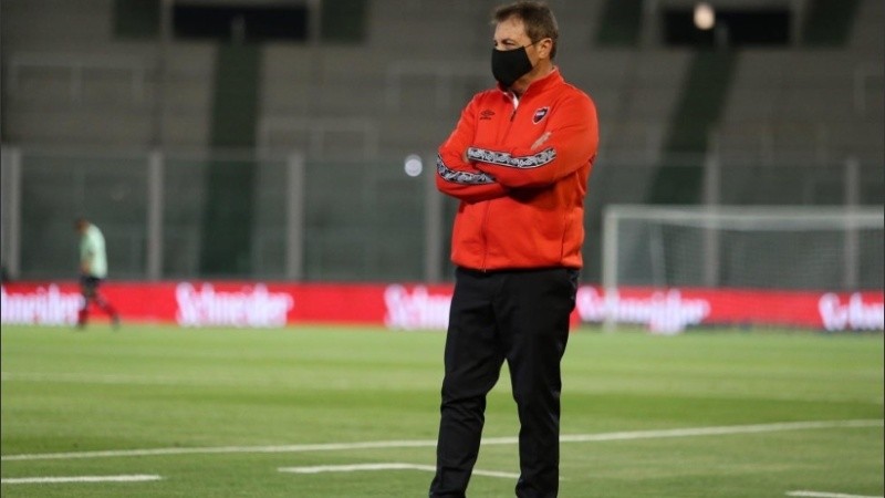 El entrenador leproso tendrá que sustituir al suspendido Fontanini.