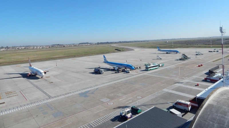 Giuliano presentará la conexión este jueves desde el aeropuerto rosarino.