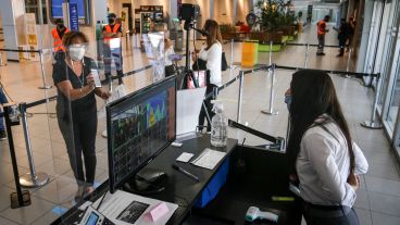 Así fue el regreso de los vuelos al aeropuerto de Rosario.