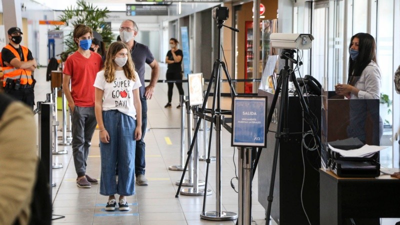 Así fue el regreso de los vuelos al aeropuerto de Rosario.