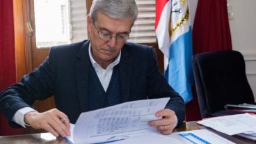 El ministro Agosto señaló que “se mantiene la estabilidad fiscal y no se modifica la carga tributaria".