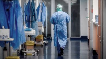 La curva de contagios desciende en el país.