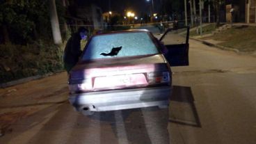 El auto en el que escaparon los ladrones fue encontrado a 700 metros del lugar.