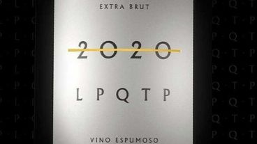 "Un fuerte abrazo y feliz 2021". Así finaliza el flyer del producto.