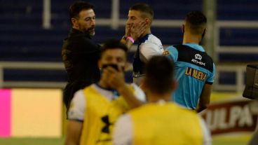 El Kily González aceptó que la defensa tuvo una noche de pesadilla.