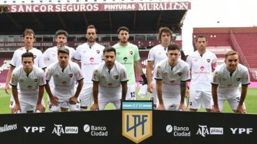 Pablo Pérez y Francisco González, dos de las figuras de Newell's este sábado.