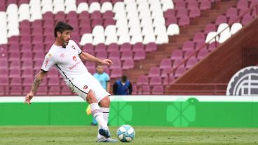 Pablo Pérez tuvo un gran partido jugando como mediocentro.