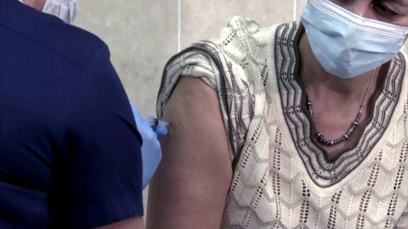 Pidieron no abandonar las medidas que impiden la propagación del virus.