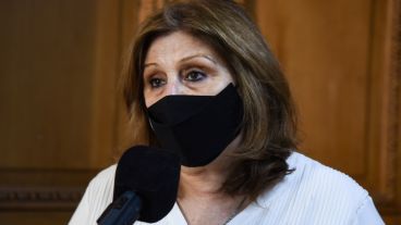 “Vamos a trabajar para que esos agentes que pierden la titularidad puedan acceder a un proceso lógico, conforme a las reglamentaciones”, aseguró la ministra de Educación de la provincia, Adriana Cantero.