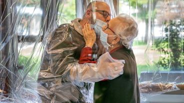 Un velo en plástico transparente asegura la imposibilidad de la contaminación.