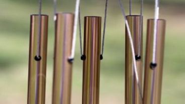 Los llamadores de ángeles apenas durmieron y esta mañana seguían sonando.