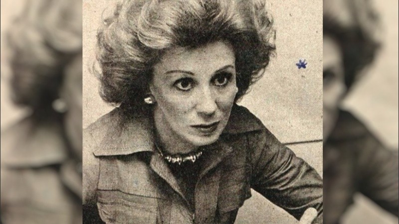 Nelly Raymond se desempeñó como periodista, conductora, locutora, productora y directora de televisión