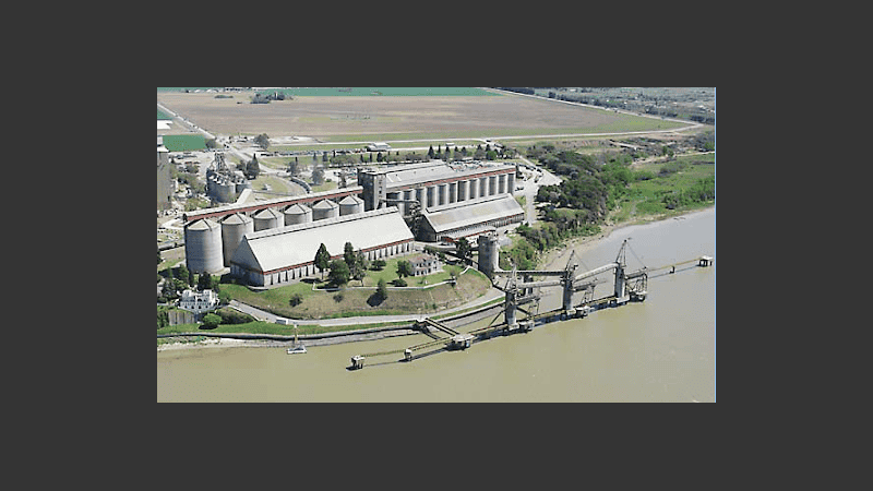 El puerto de Cargill en Punta Alvear, una de la terminales bloqueadas