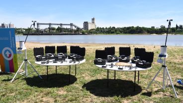 La entrega de equipos en el Faro de Villa Constitución.