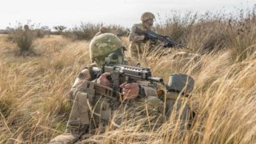 La Justicia federal de La Plata investiga si un soldado del Regimiento de Magdalena fue violado por compañeros.